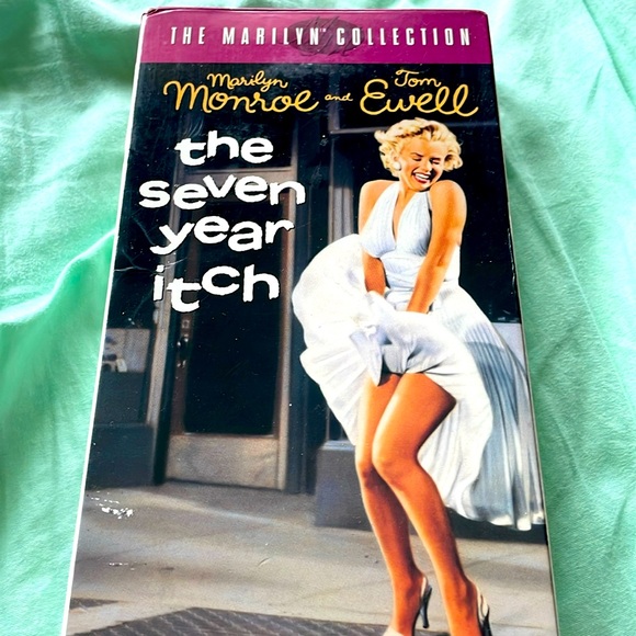 Marilyn Monroe the seven year itch  vhs - Picture 1 of 2